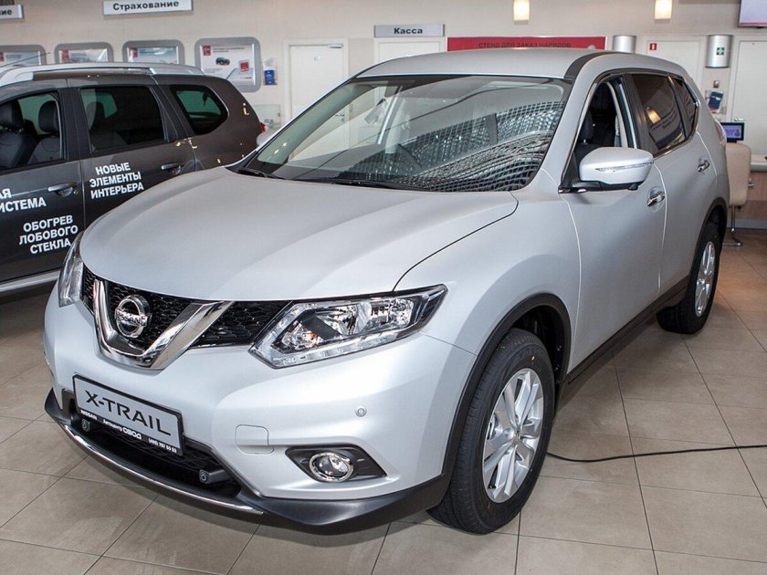 Nissan x-Trail серебристый