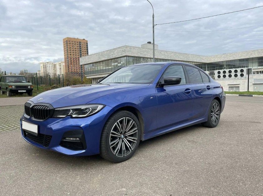 BMW 3 2021 синяя