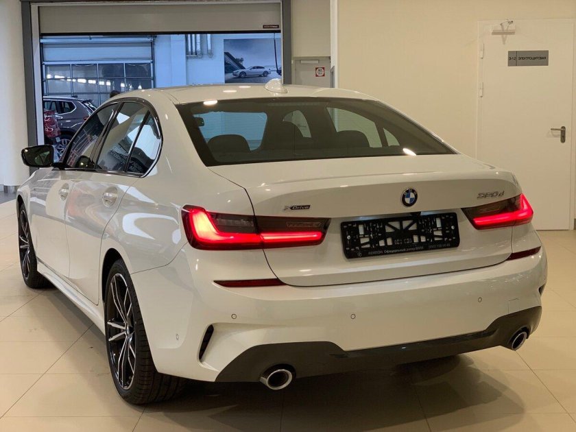 BMW 320i XDRIVE 2021