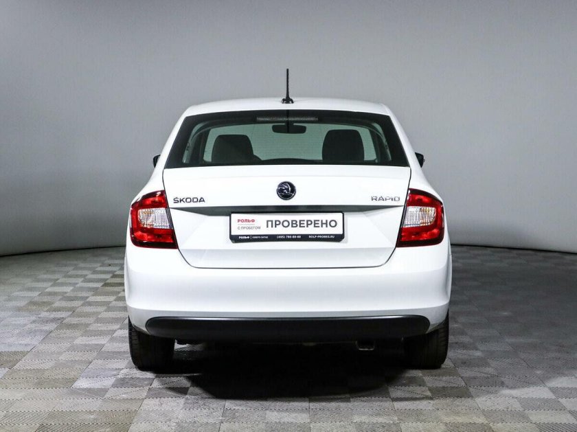 Шкода Рапид 2017 белый