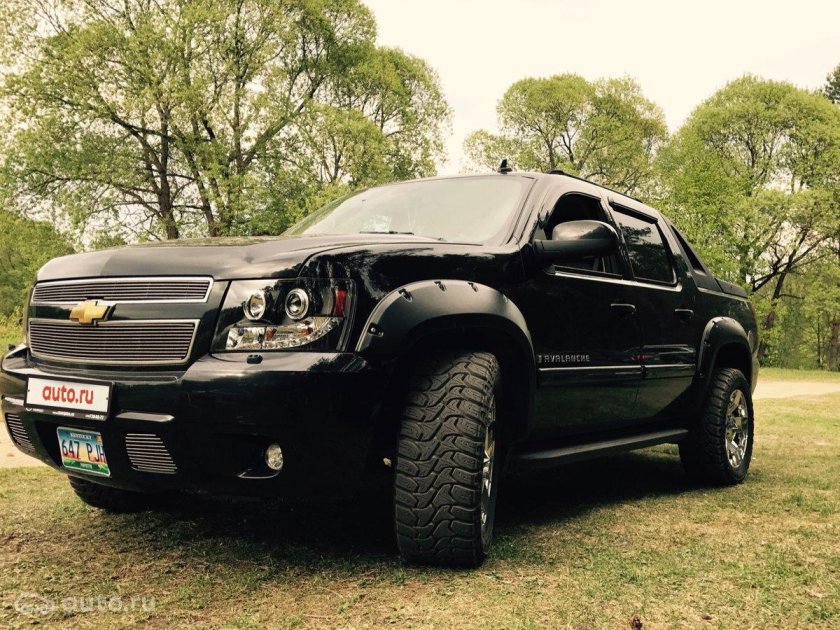 Chevrolet tahoe 2014 черный