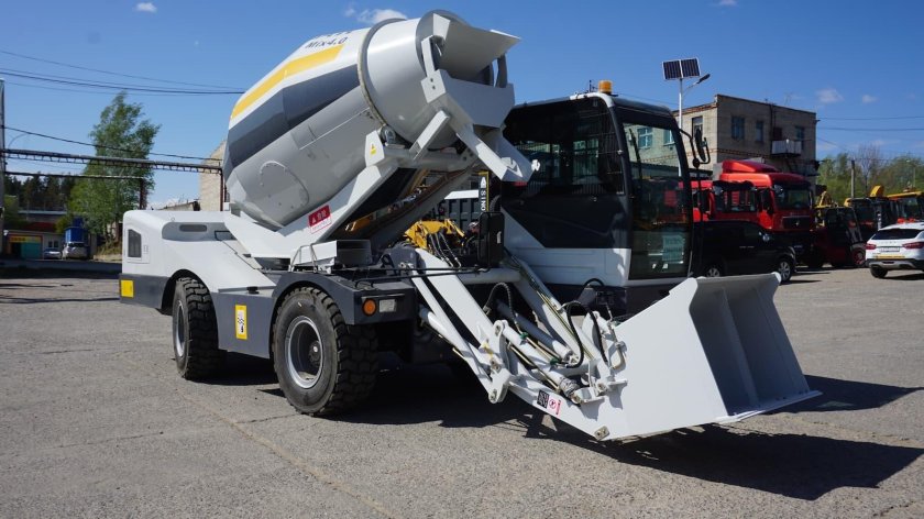 Самоходный бетоносмеситель