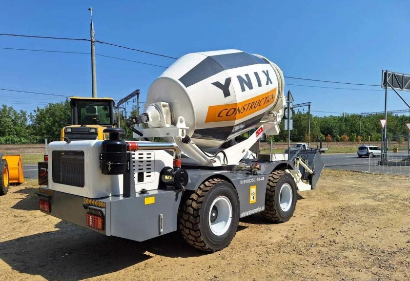 Бетоносмеситель с самозагрузкой