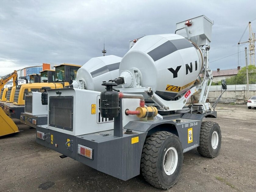 Бетоносмеситель самоходный unix qgmc4000