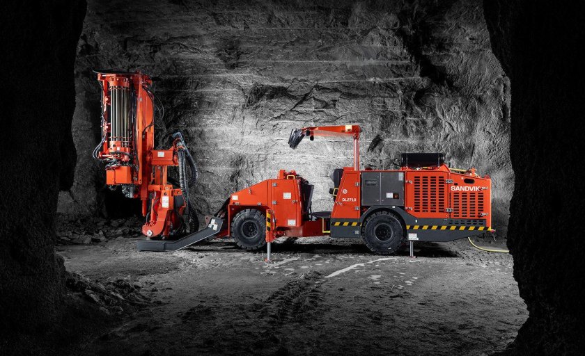 Буровая машина sandvik dd321