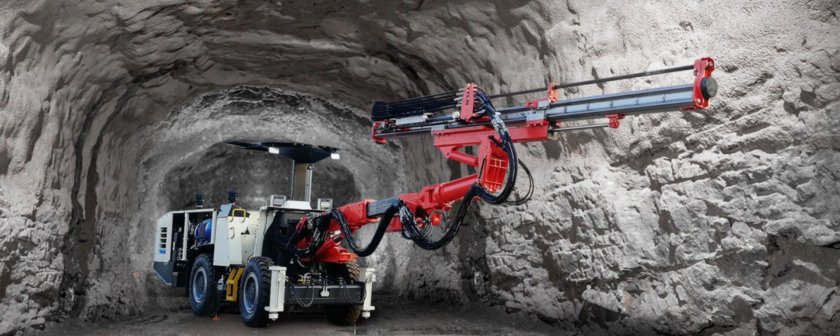 Буровая машина sandvik dd321