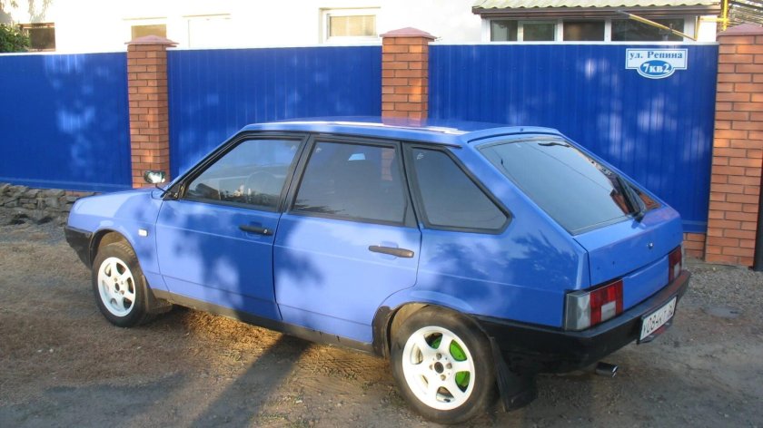 Лада 2109 голубая