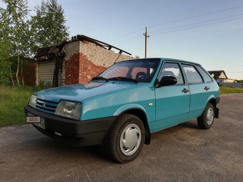 ВАЗ 21093 голубой