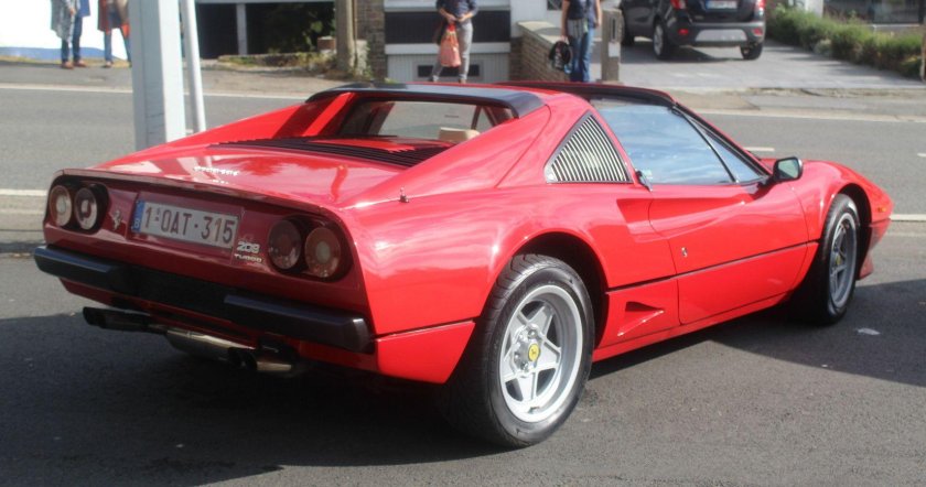 Ferrari 308 gts quattrovalvole