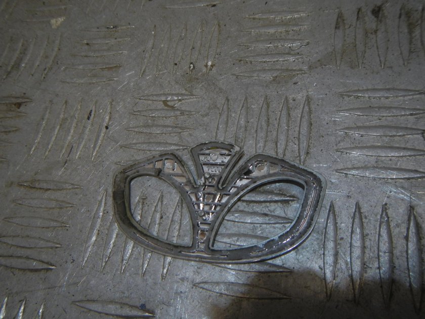 Дэу нексия значок