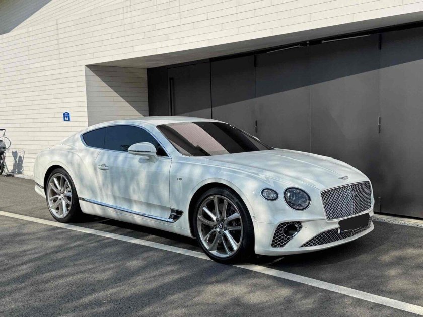 Bentley continental gt 2021