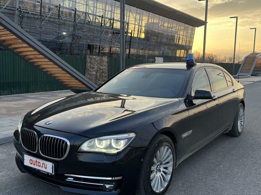Бмв 7 серии 2012
