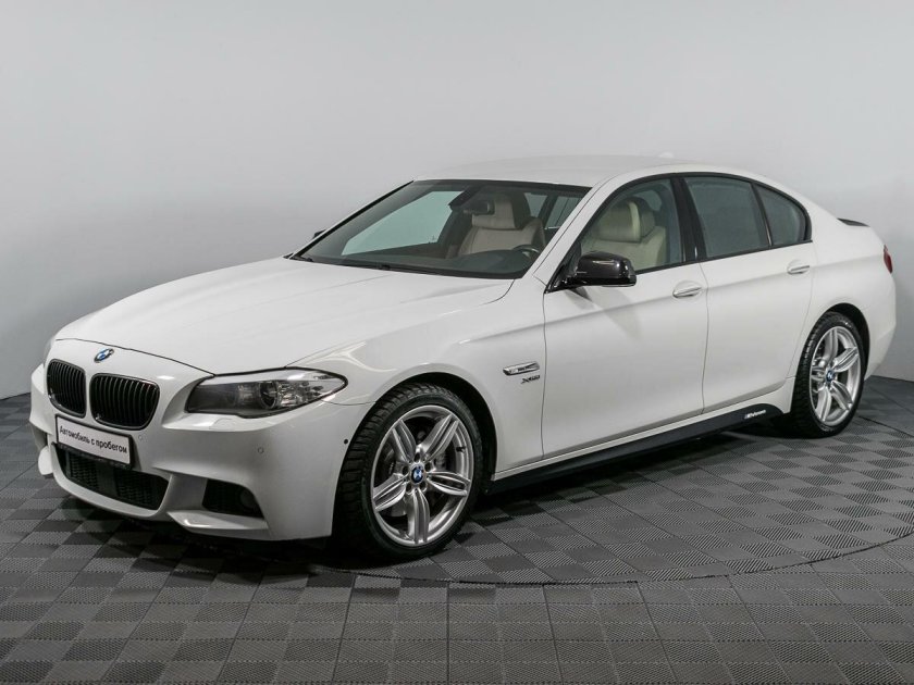 Автомобиль БМВ 7 четырехместный