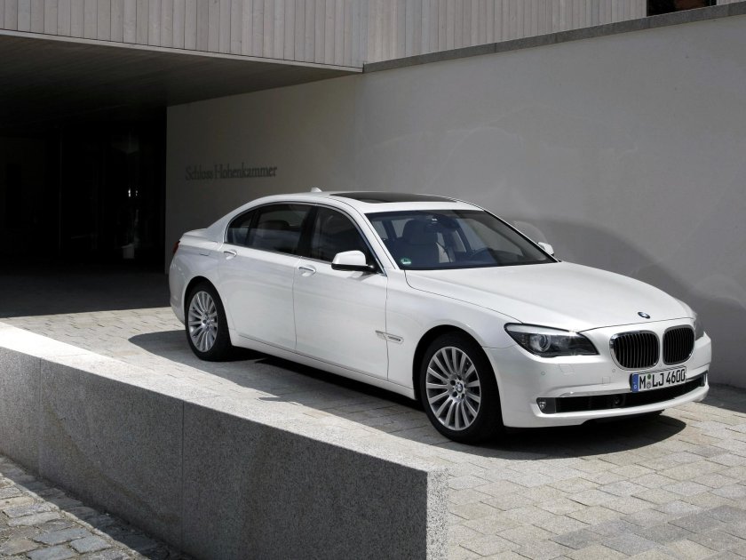 BMW 760li f02