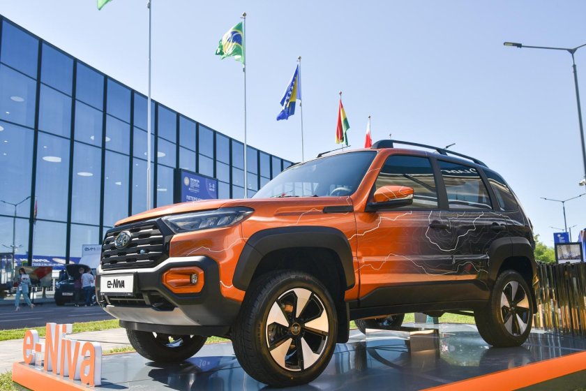 Лада нива тревел