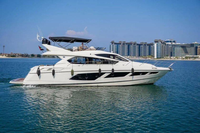 Yacht rental dubai