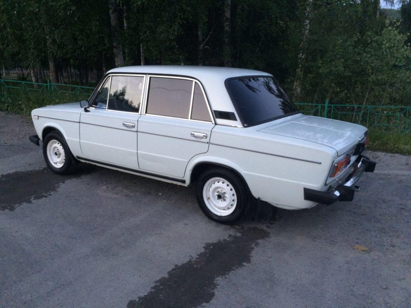 ВАЗ 2106 белая