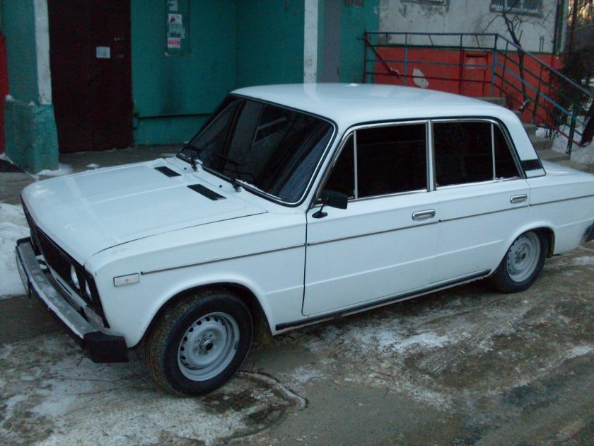 ВАЗ 2106 белая тонированная