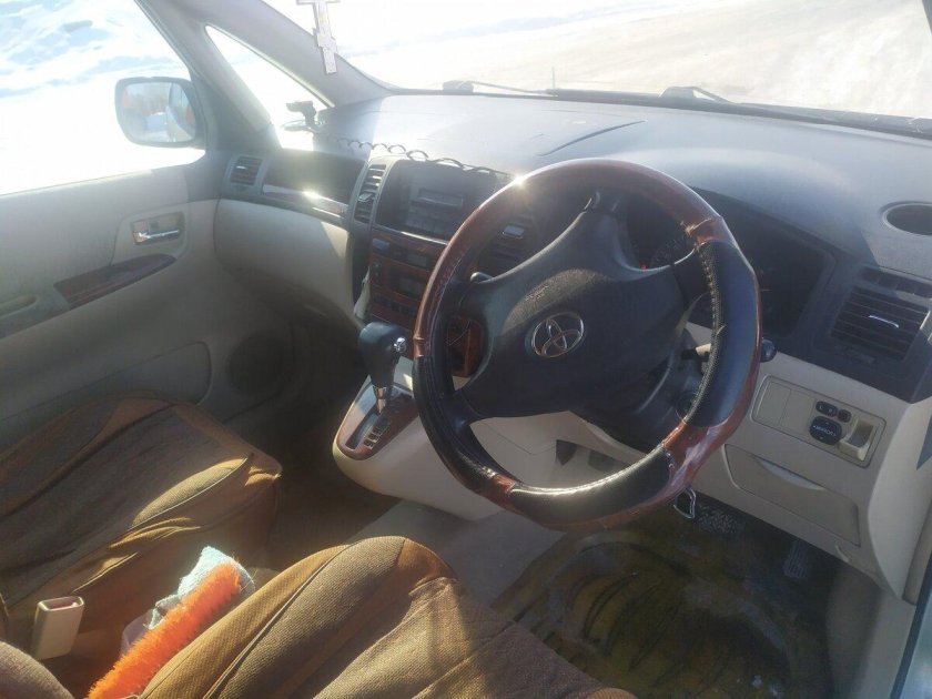 Тойота королла спасио 2002