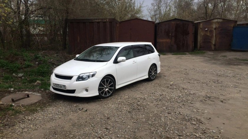 Toyota Corolla Fielder 2 поколение