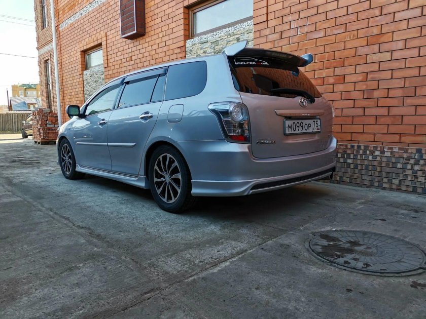 Тойота Королла Филдер