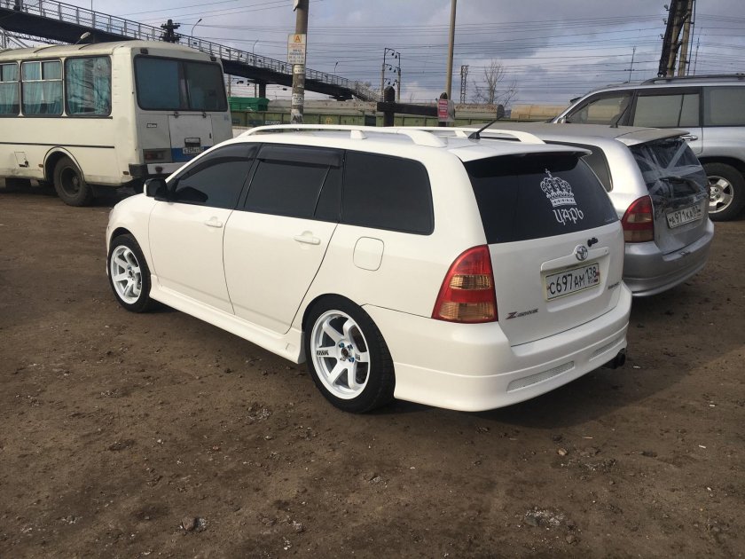 Тойота Королла Филдер 121 кузов