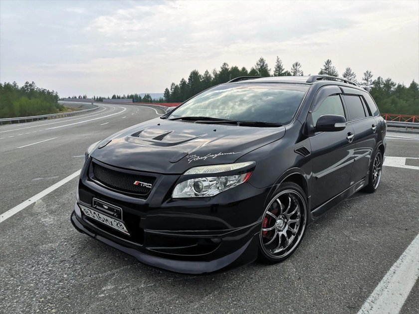 Тойота Королла Филдер TRD