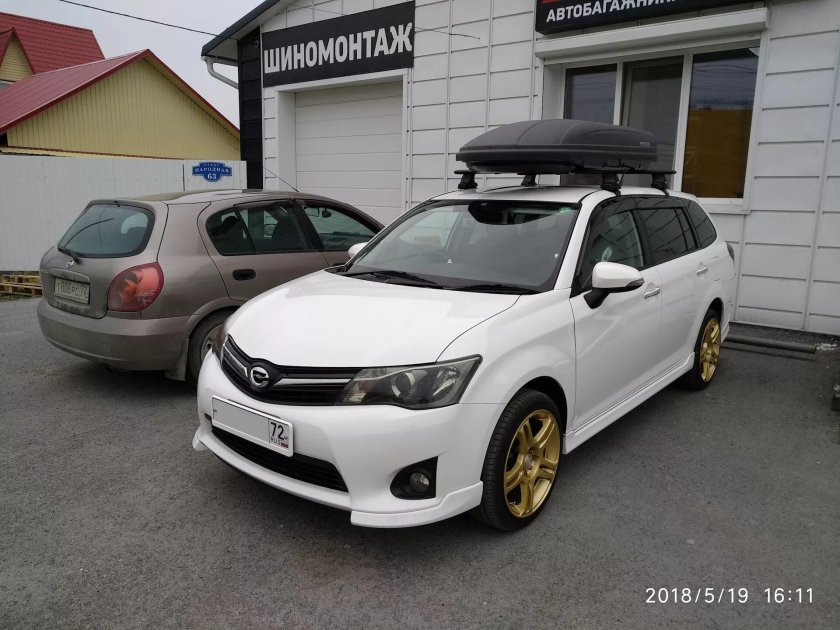 Toyota Corolla Fielder e160