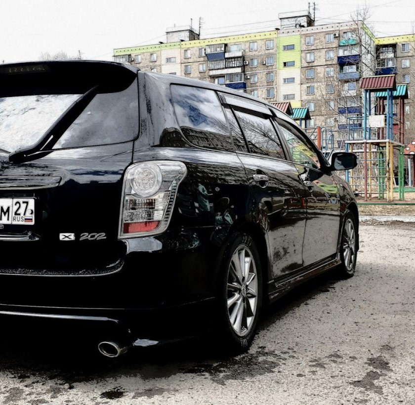Toyota Fielder 202