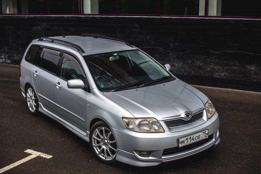 Toyota Corolla Fielder 121