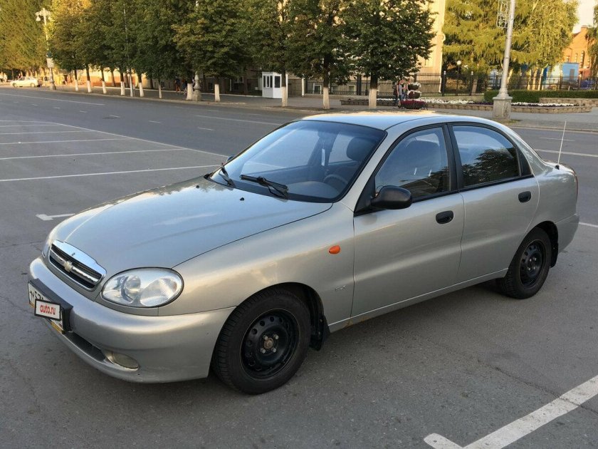 Шевроле Ланос 2008 серебристый