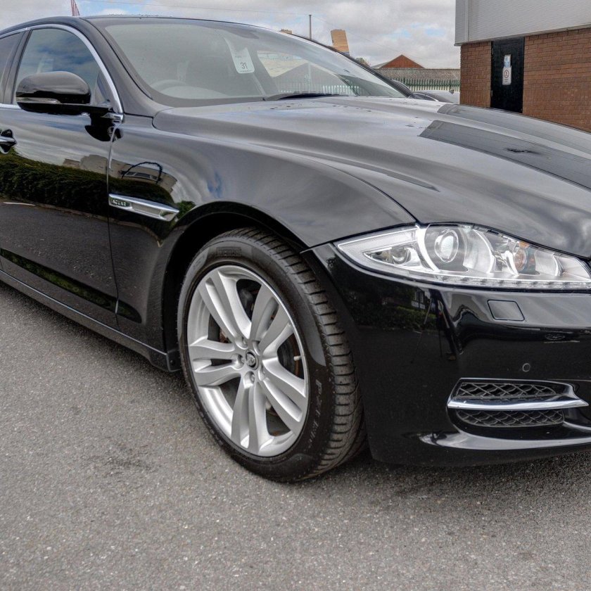 Ягуар лимузин