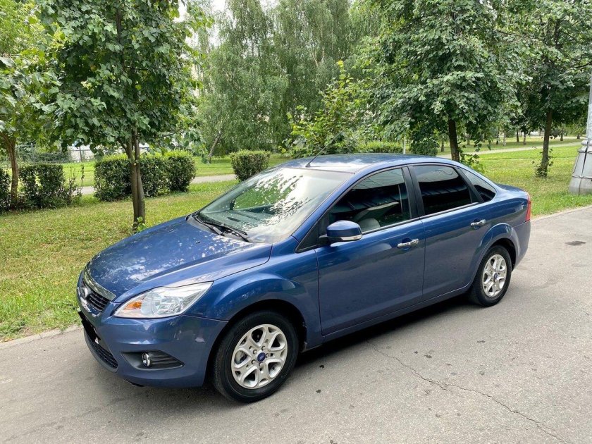 Форд фокус 2 Рестайлинг седан синий
