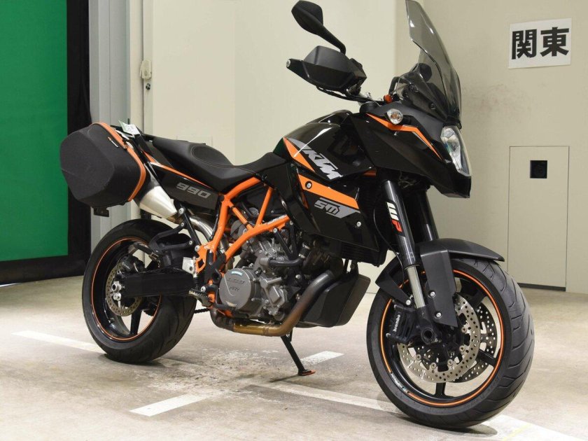 KTM 990 Supermoto