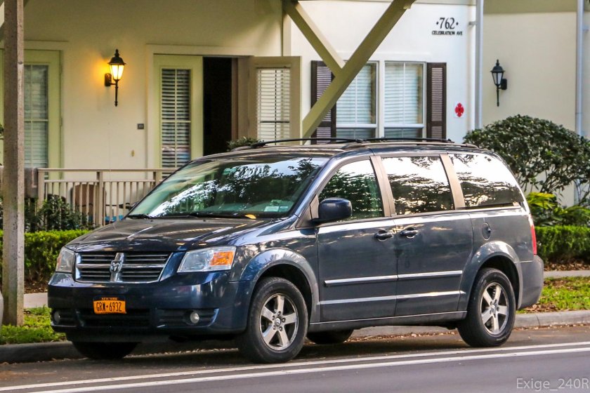 Додж Караван 5