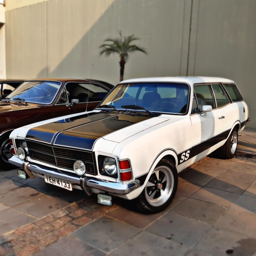 Chevrolet caravan ss