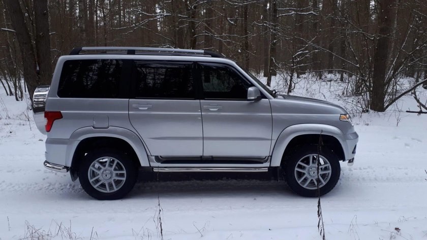 УАЗ Патриот серебристый металлик 2021