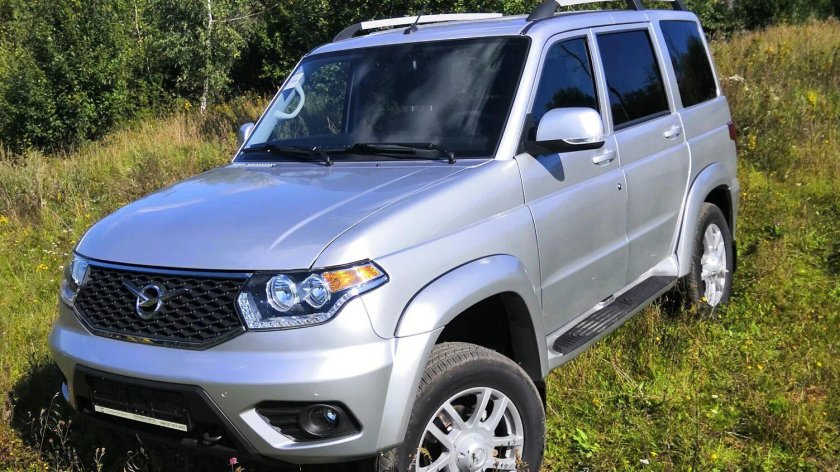 УАЗ Патриот 2019 серебристый