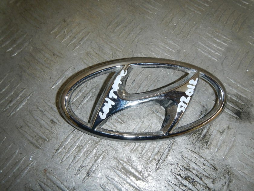 Эмблема Hyundai Santa Fe TM передняя