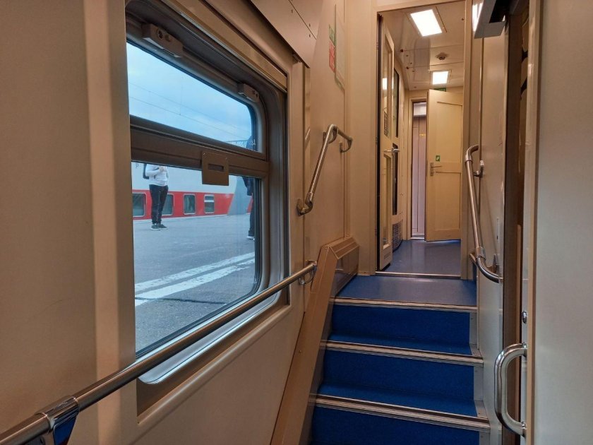 Фирменный поезд «кавказ/двухэтажный состав» 004м москва — кисловодск