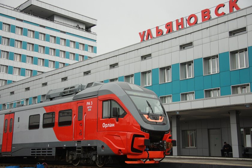 Пригородный поезд Ульяновск