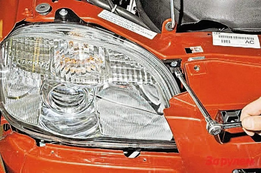 Регулировочные винты на фаре Нива-Шевроле