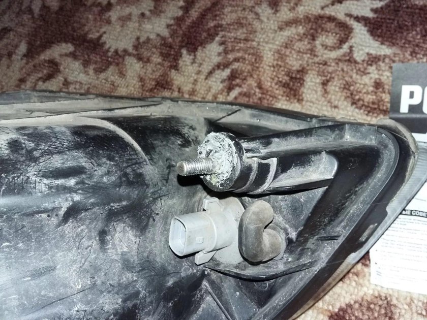 Крепление фары Лачетти седан