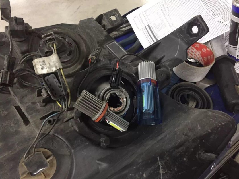 Шевроле Тахо 840-лампы ближнего света