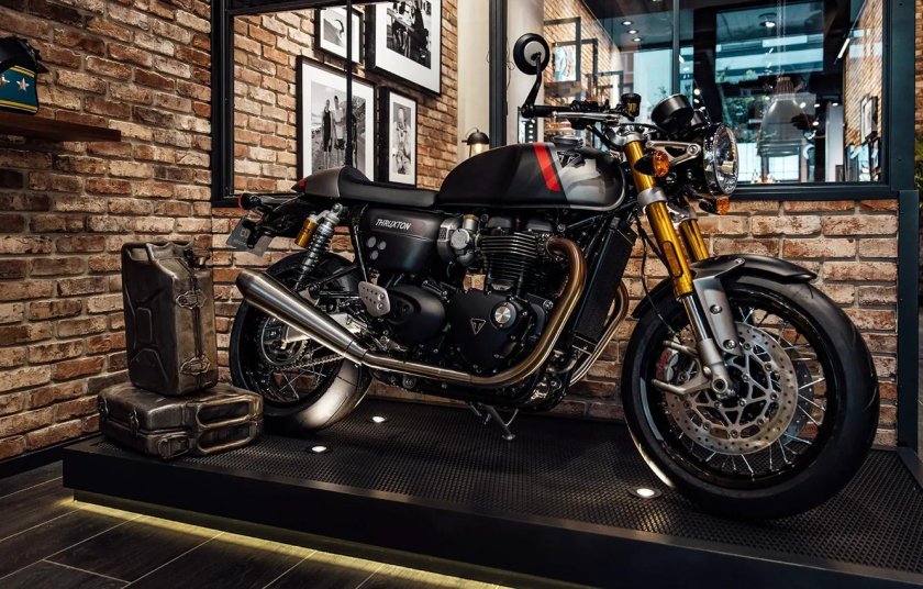 Мотоцикл triumph