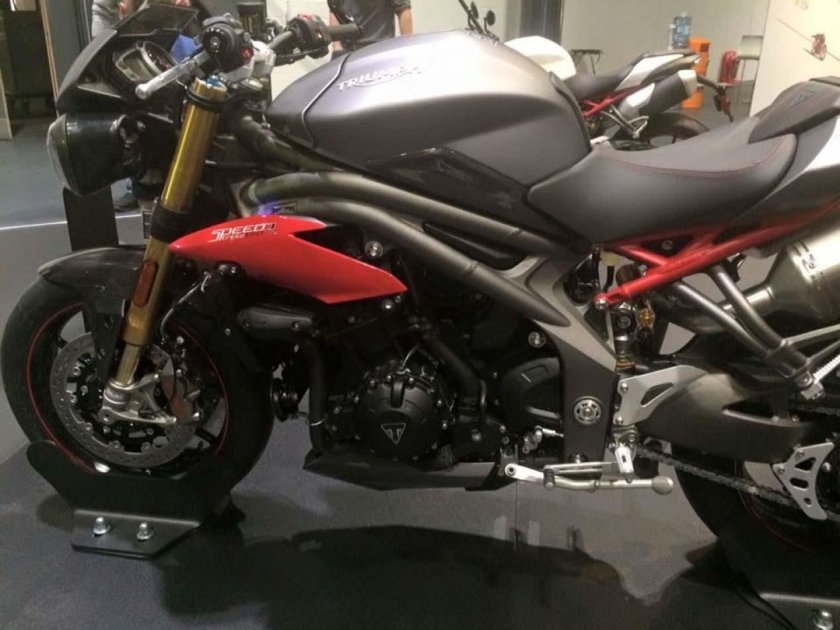Triumph Speed Triple 2015