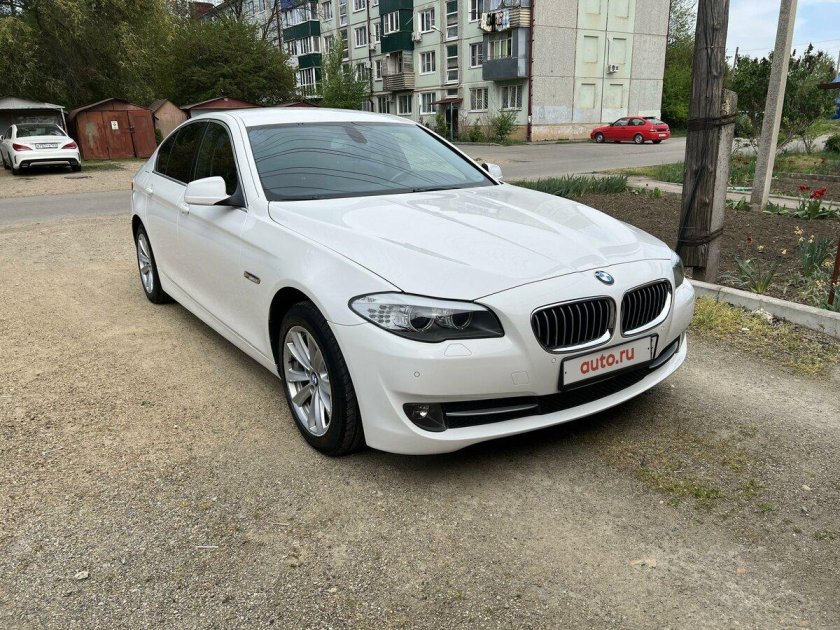 Bmw 5 series 523 2011
