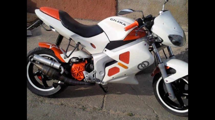 Скутер Gilera DNA 50