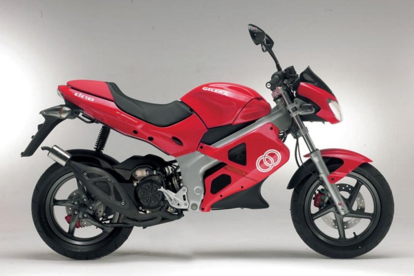Скутер Gilera DNA 180