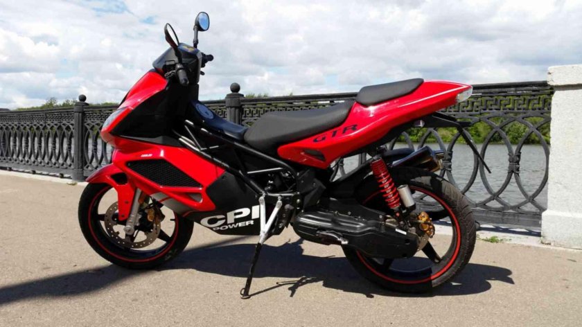 Скутербайк CPI GTR 50